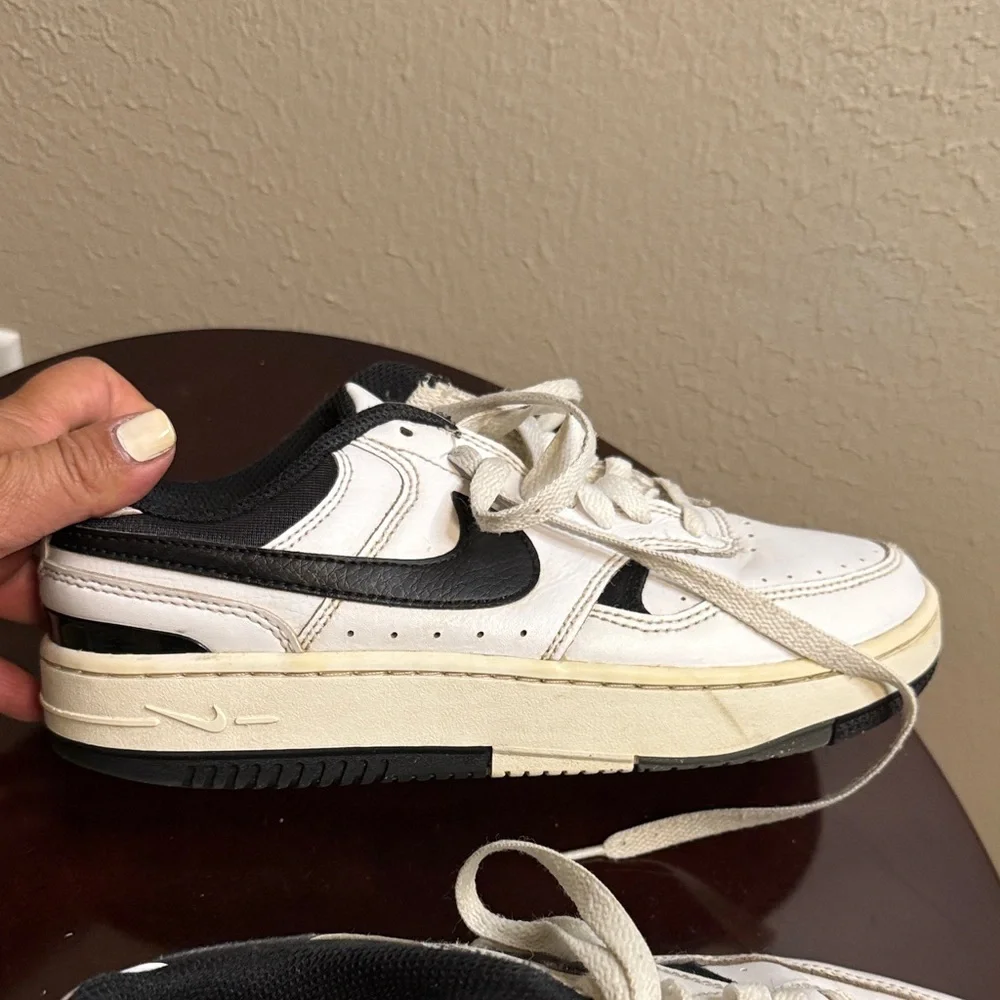 Nike Black and White Sneakers